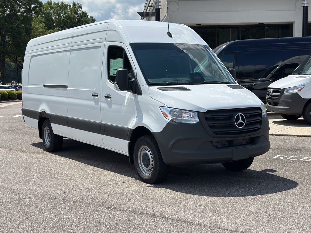 2025 Mercedes-Benz Sprinter Cargo Van Base's photo