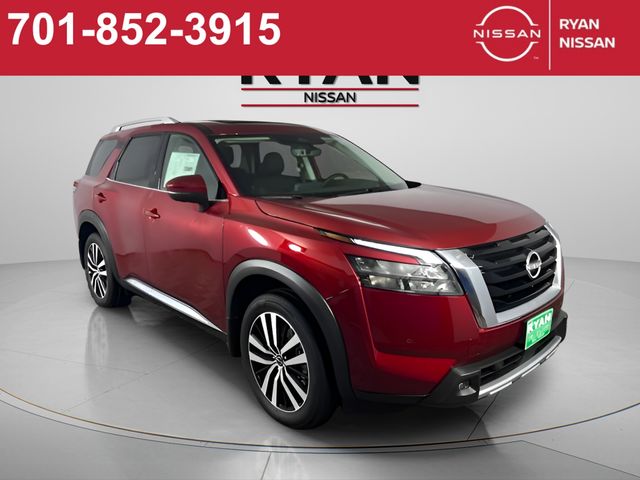 2025 Nissan Pathfinder Platinum's photo