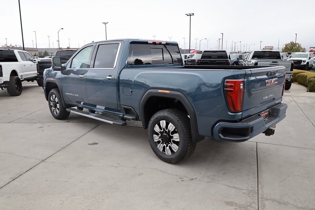 2026 Gmc Sierra 3500 HD Denali photo 4