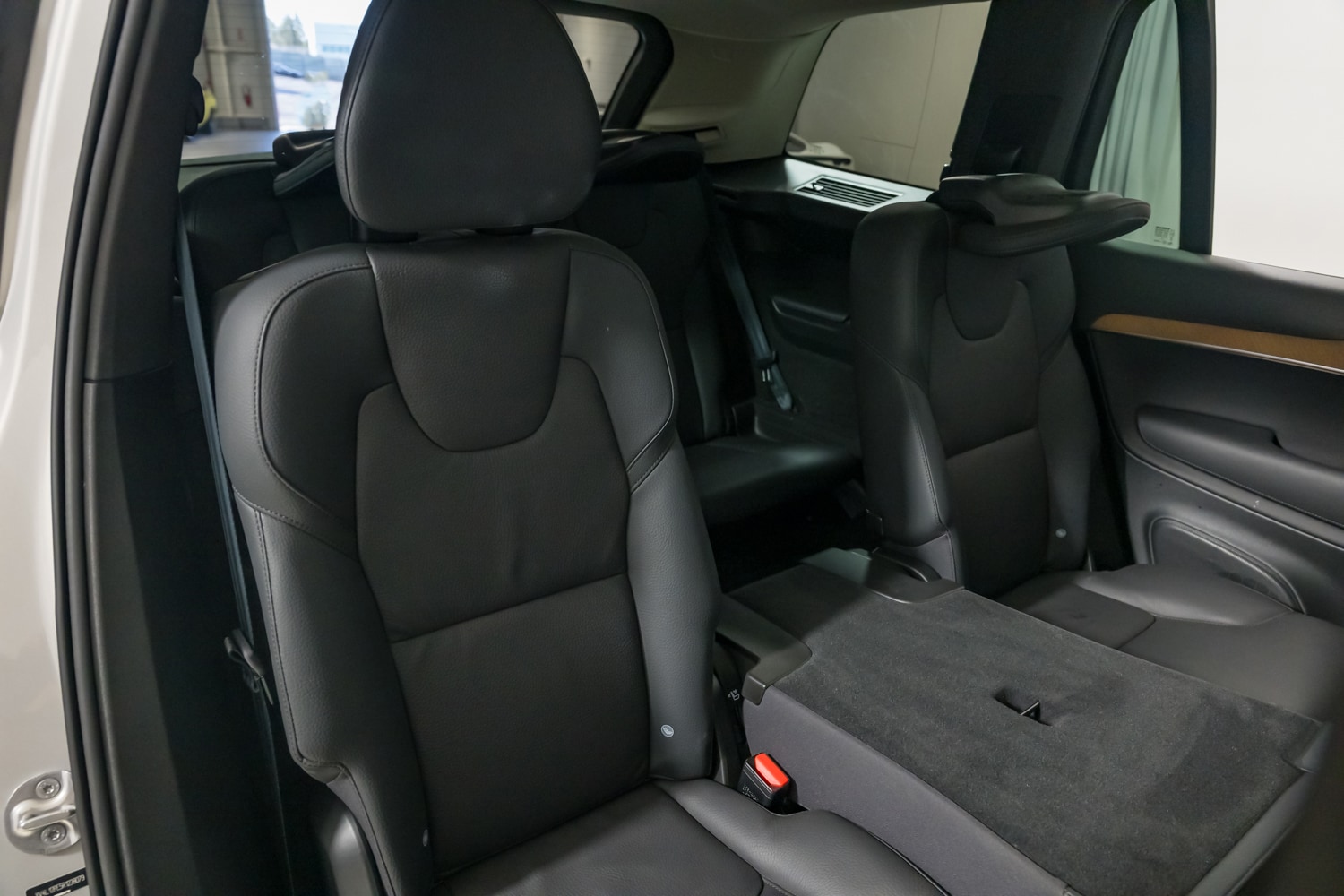2024 Volvo XC90 B5 Plus photo 27
