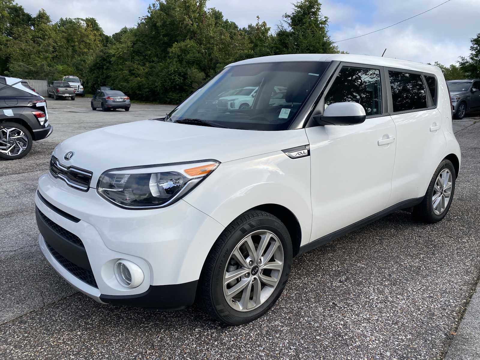 2017 Kia Soul Plus photo 3