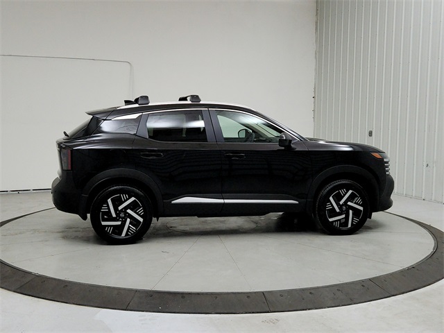 2025 Nissan Kicks SV photo 4