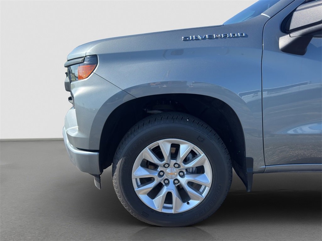 2025 Chevrolet Silverado 1500 Custom photo 22