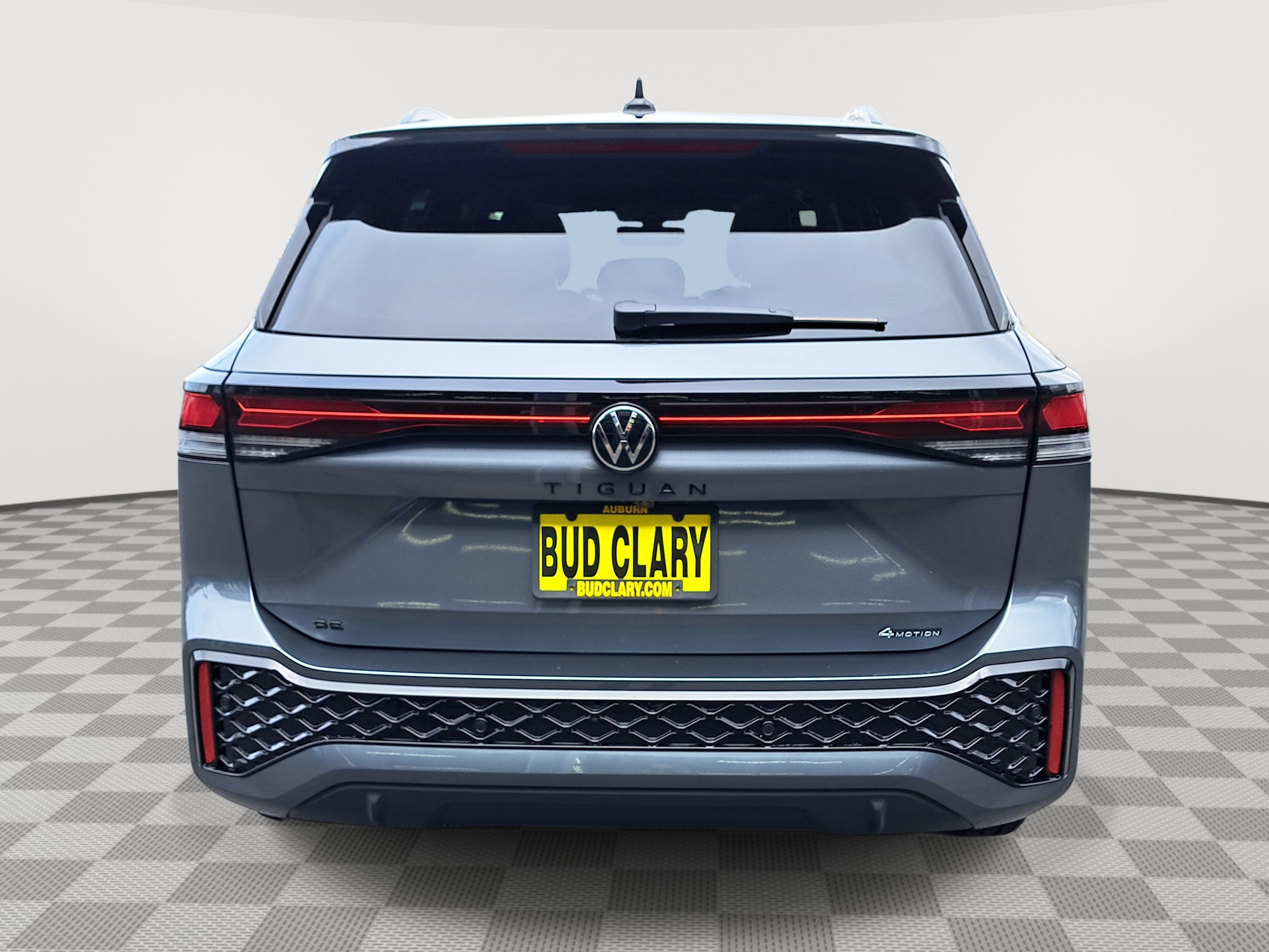 2025 Volkswagen Tiguan SE R-Line Black photo 3