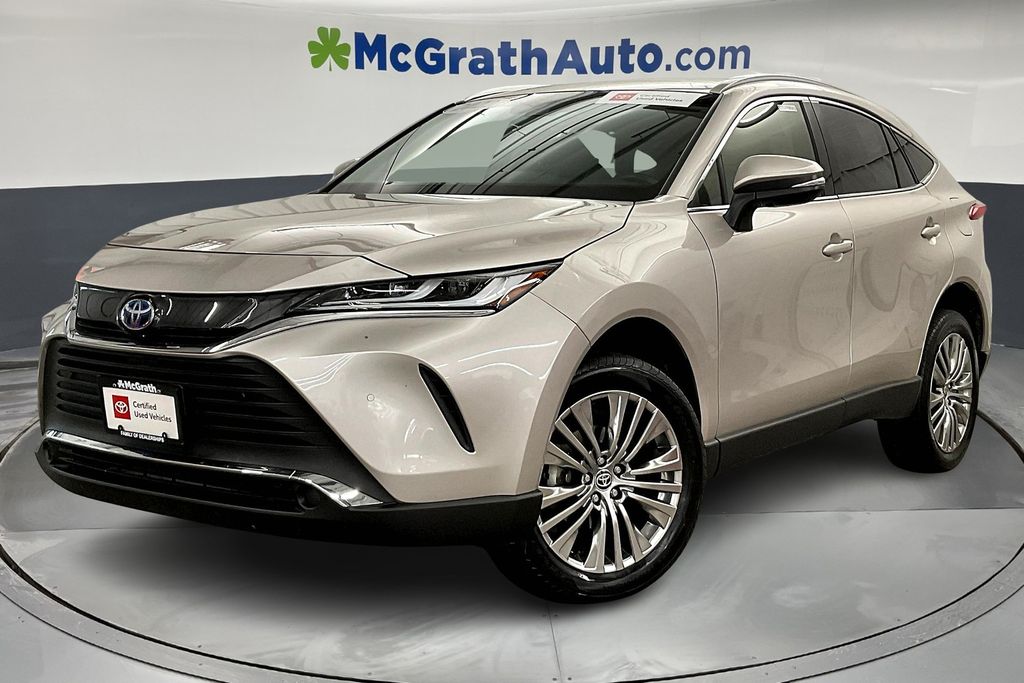 2022 Toyota Venza XLE photo 2