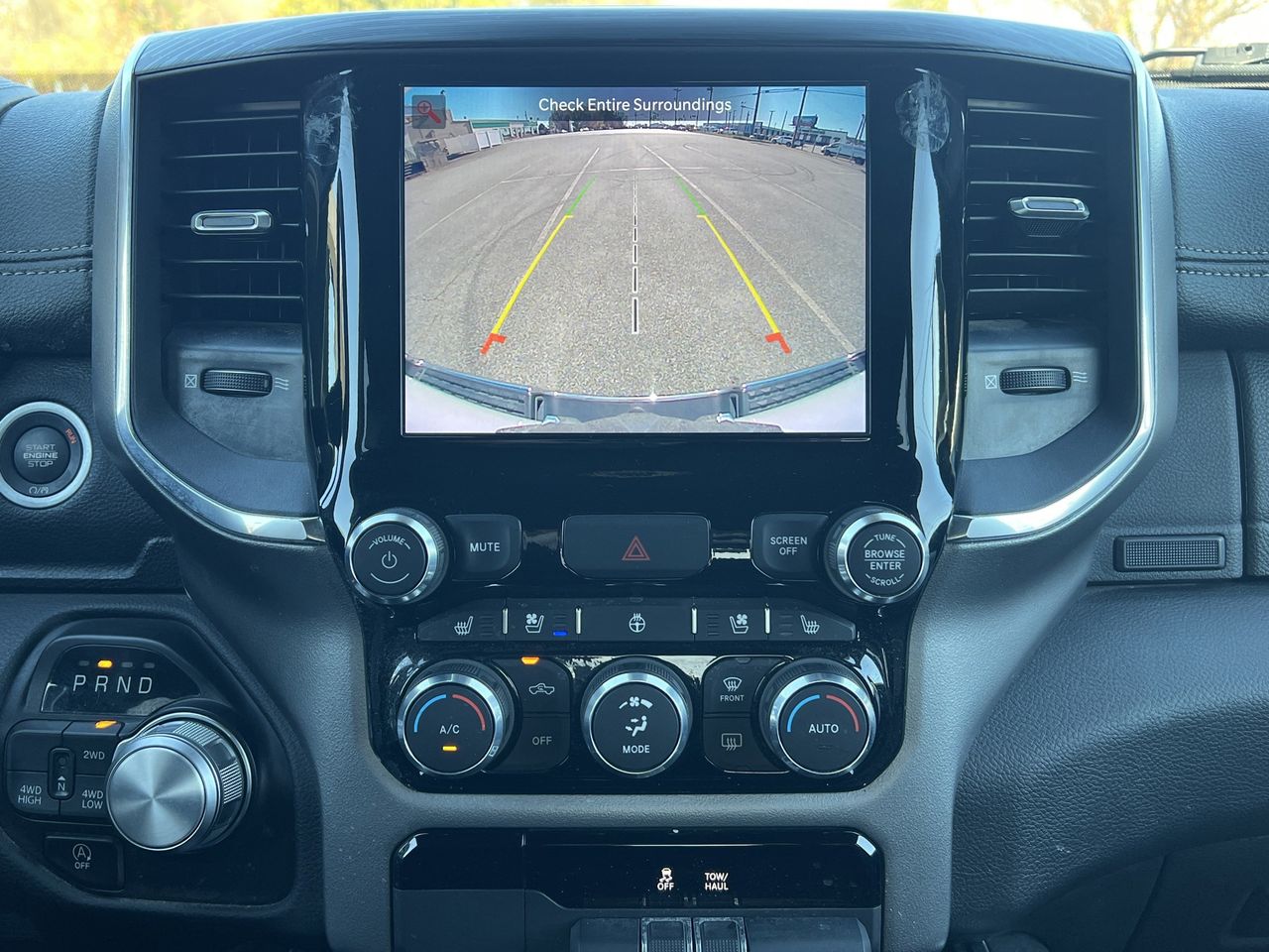 2024 Ram 1500 Laramie photo 3