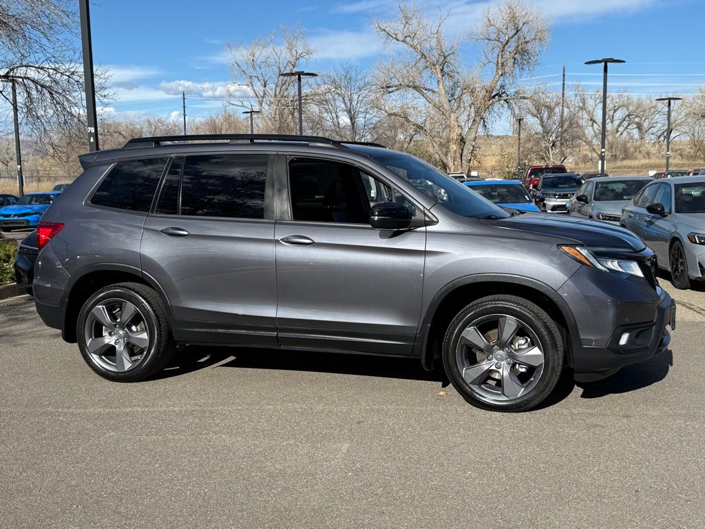 2021 Honda Passport Touring photo 3