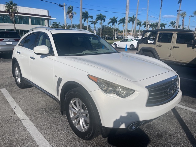 2015 INFINITI QX70 Base