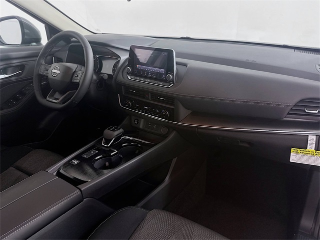 2026 Nissan Rogue SV photo 25