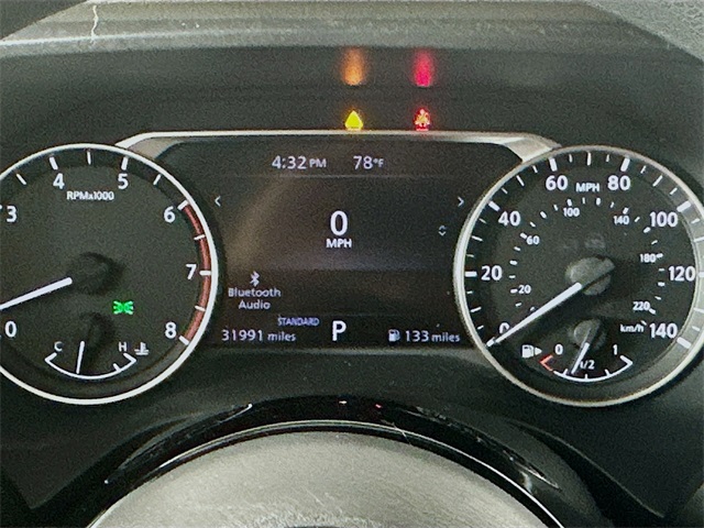 2021 Nissan Rogue SV photo 2