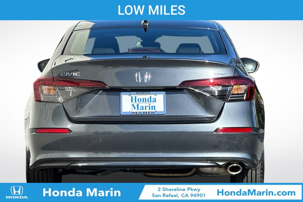 2025 Honda Civic Sport photo 2