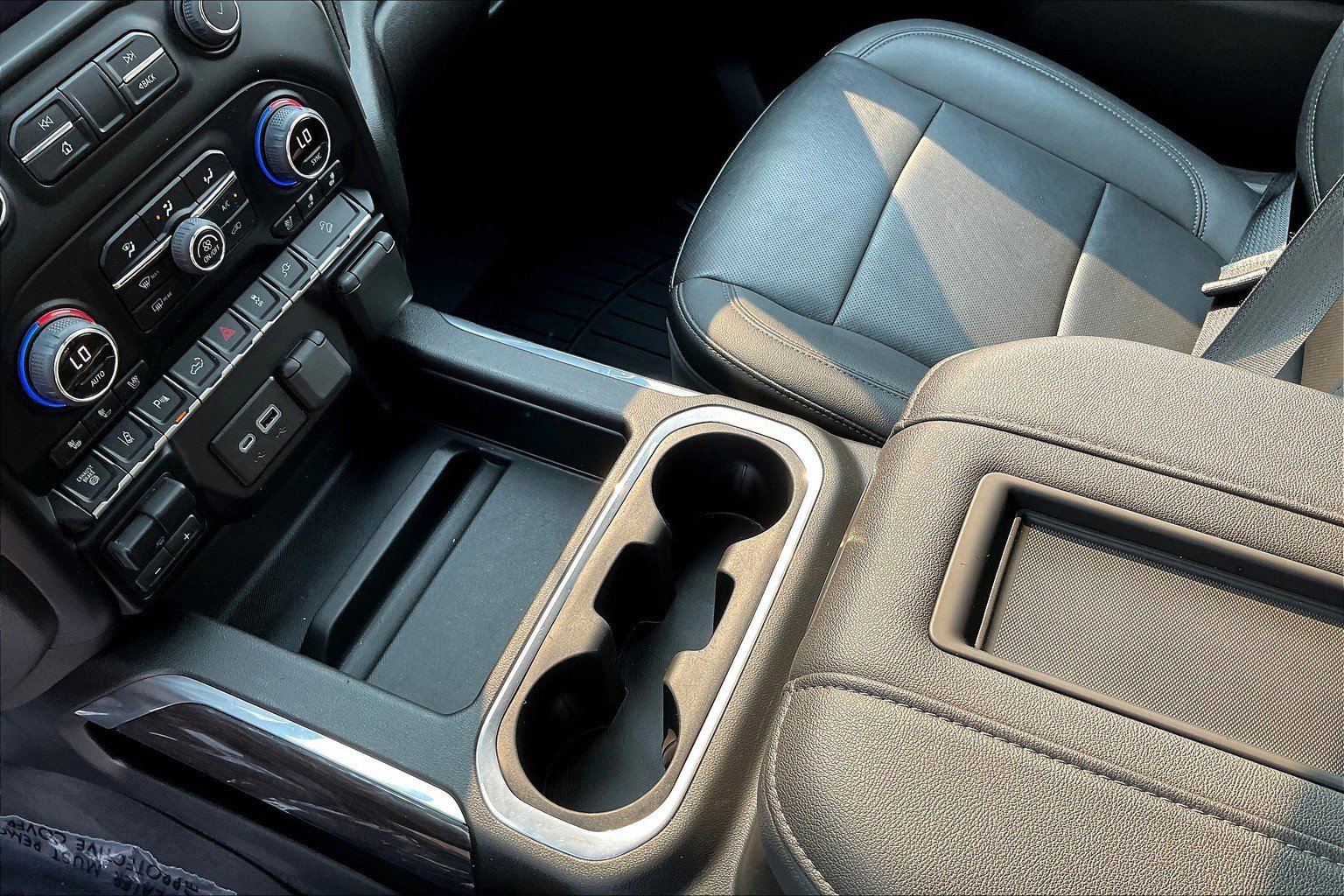 2022 Chevrolet Silverado 2500HD LTZ photo 16