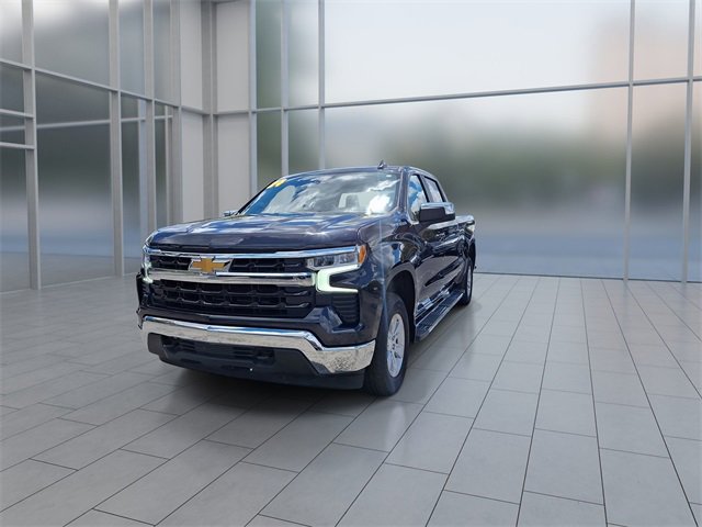 2024 Chevrolet Silverado 1500 LT photo 3