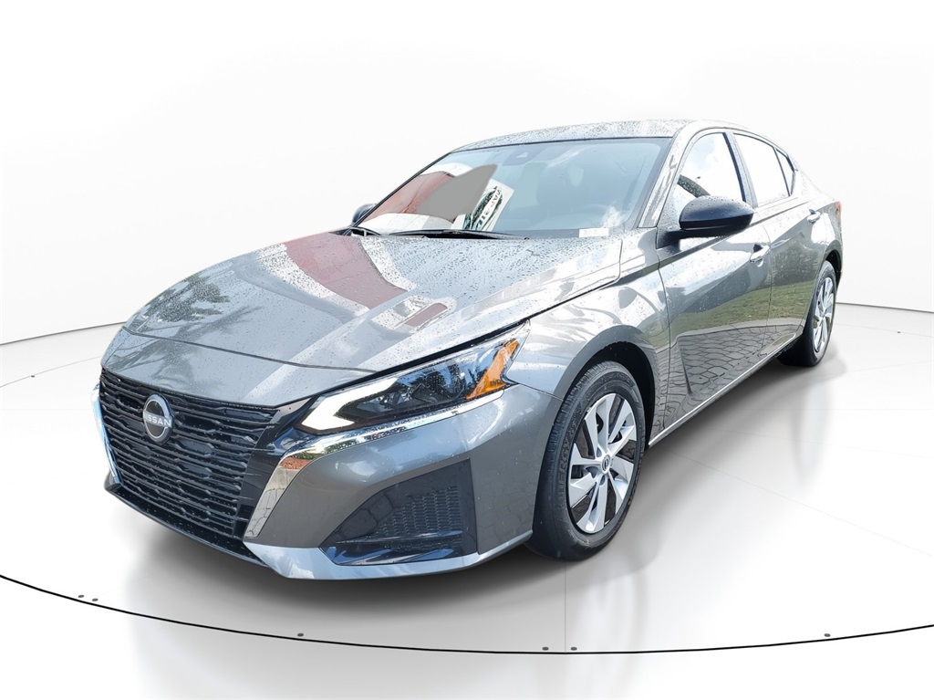 2025 Nissan Altima 2.5 S photo 4