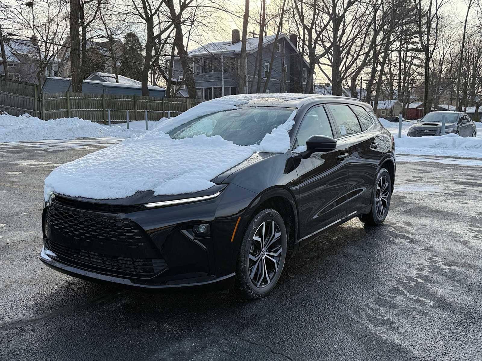 2025 Toyota Crown Signia XLE's photo