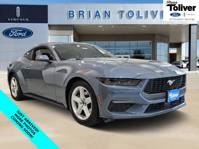 2026 Ford Mustang EcoBoost's photo