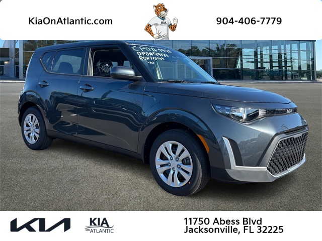 2025 Kia Soul LX's photo