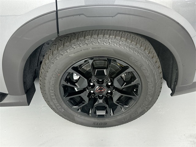 2025 Nissan Armada photo 25