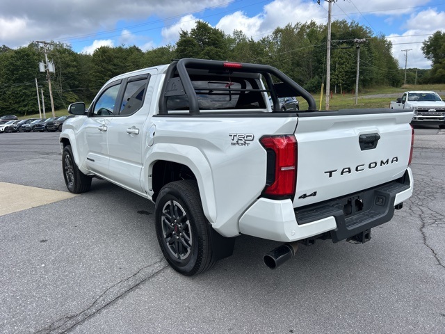 2024 Toyota Tacoma TRD Sport photo 6