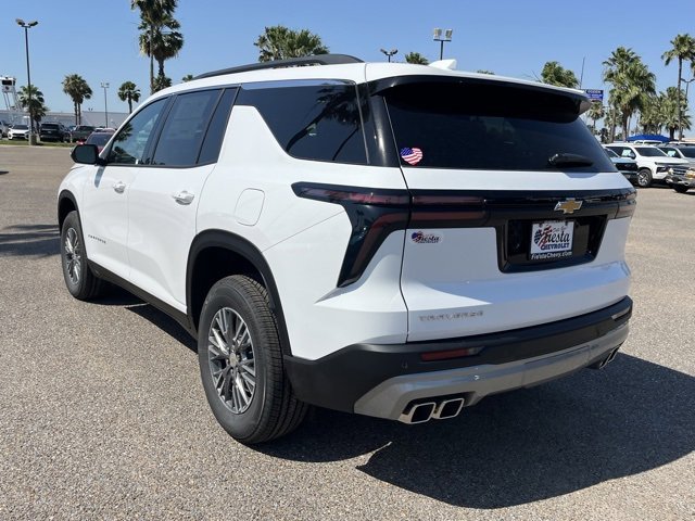 2025 Chevrolet Traverse photo 5
