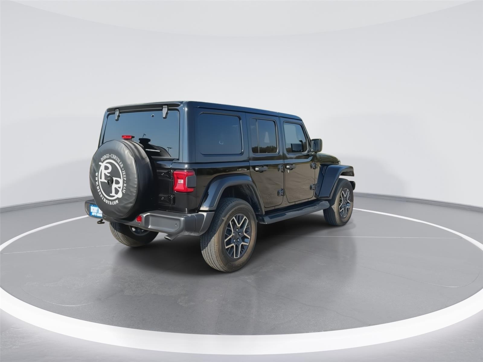 2025 Jeep Wrangler Sahara photo 8