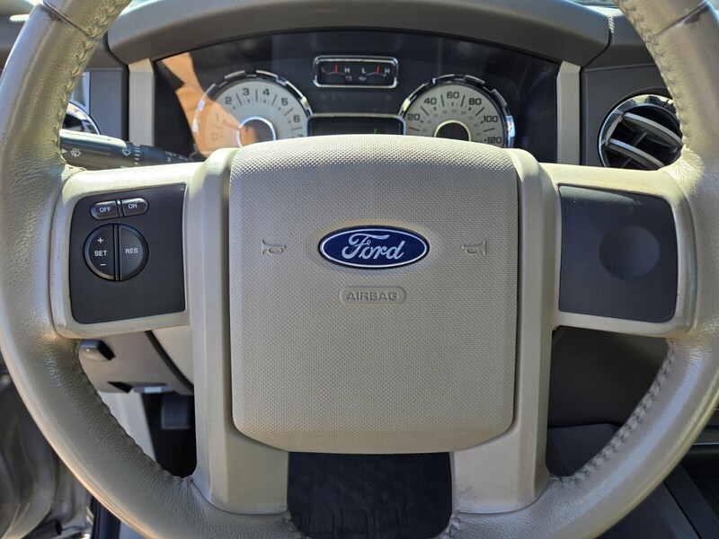 2008 Ford Expedition EL XLT photo 16