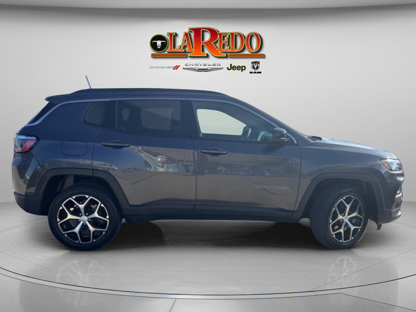 2024 Jeep Compass Latitude photo 8