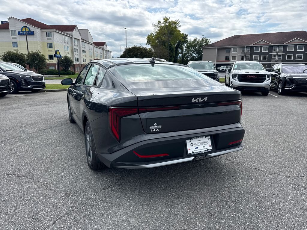 2025 Kia K4 LX photo 4