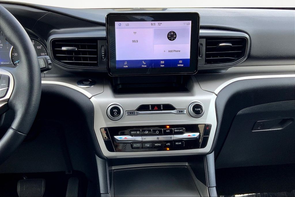 2022 Ford Explorer XLT photo 4