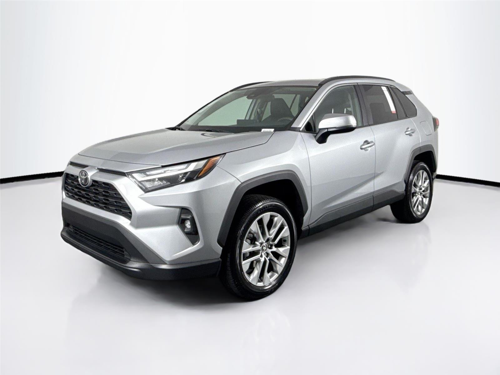 2024 Toyota RAV4 XLE Premium photo 2