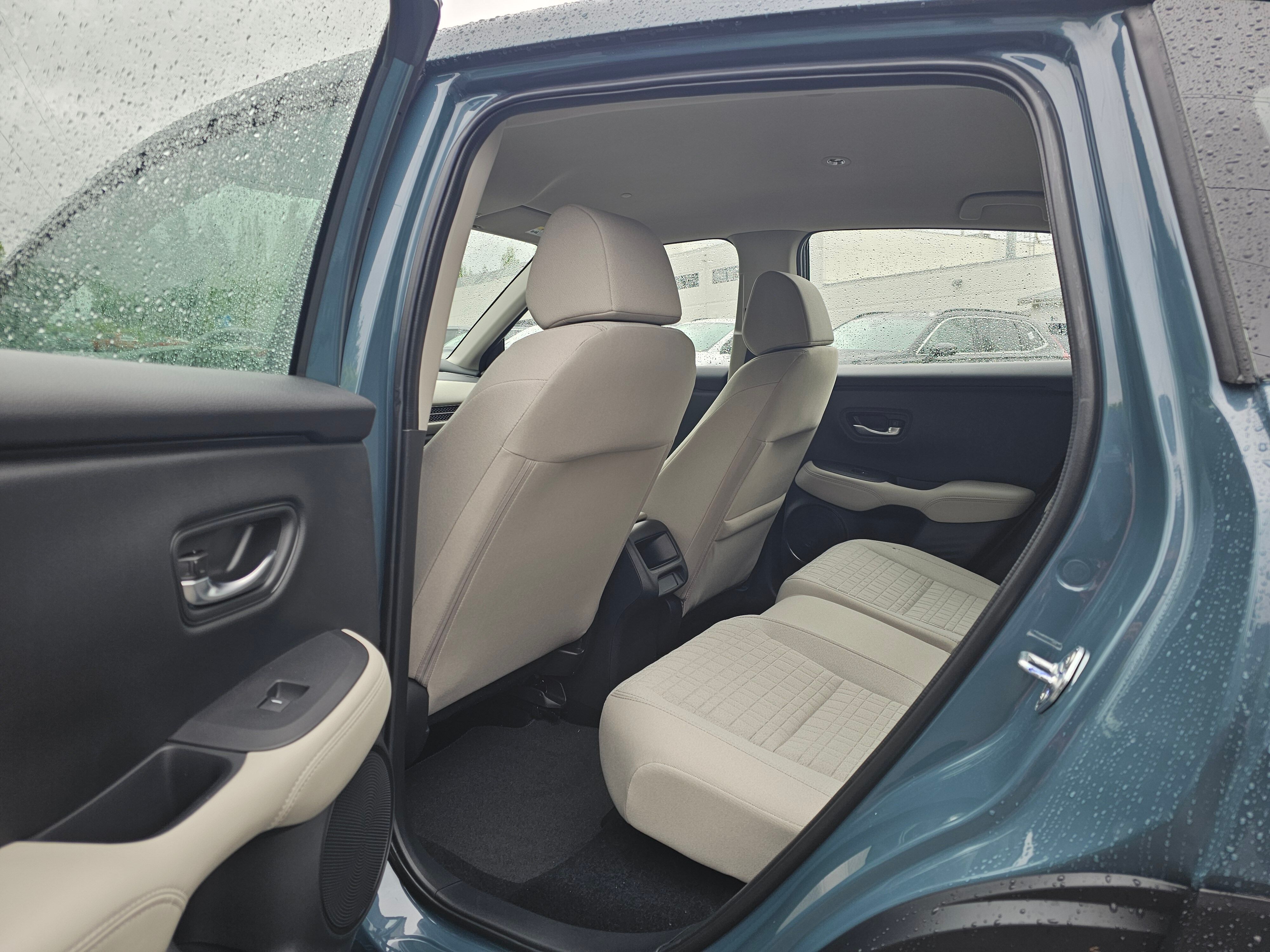2025 Honda HR-V LX photo 3