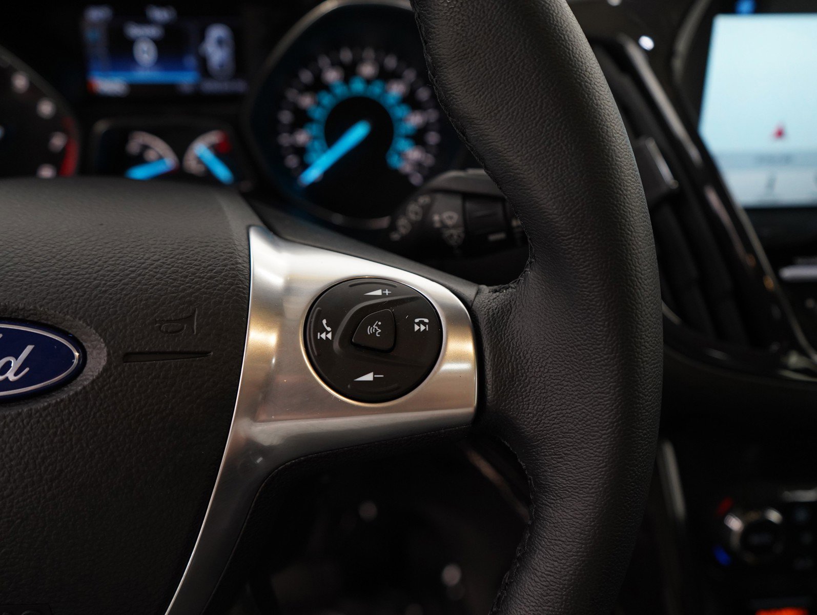 2016 Ford Escape Titanium photo 19