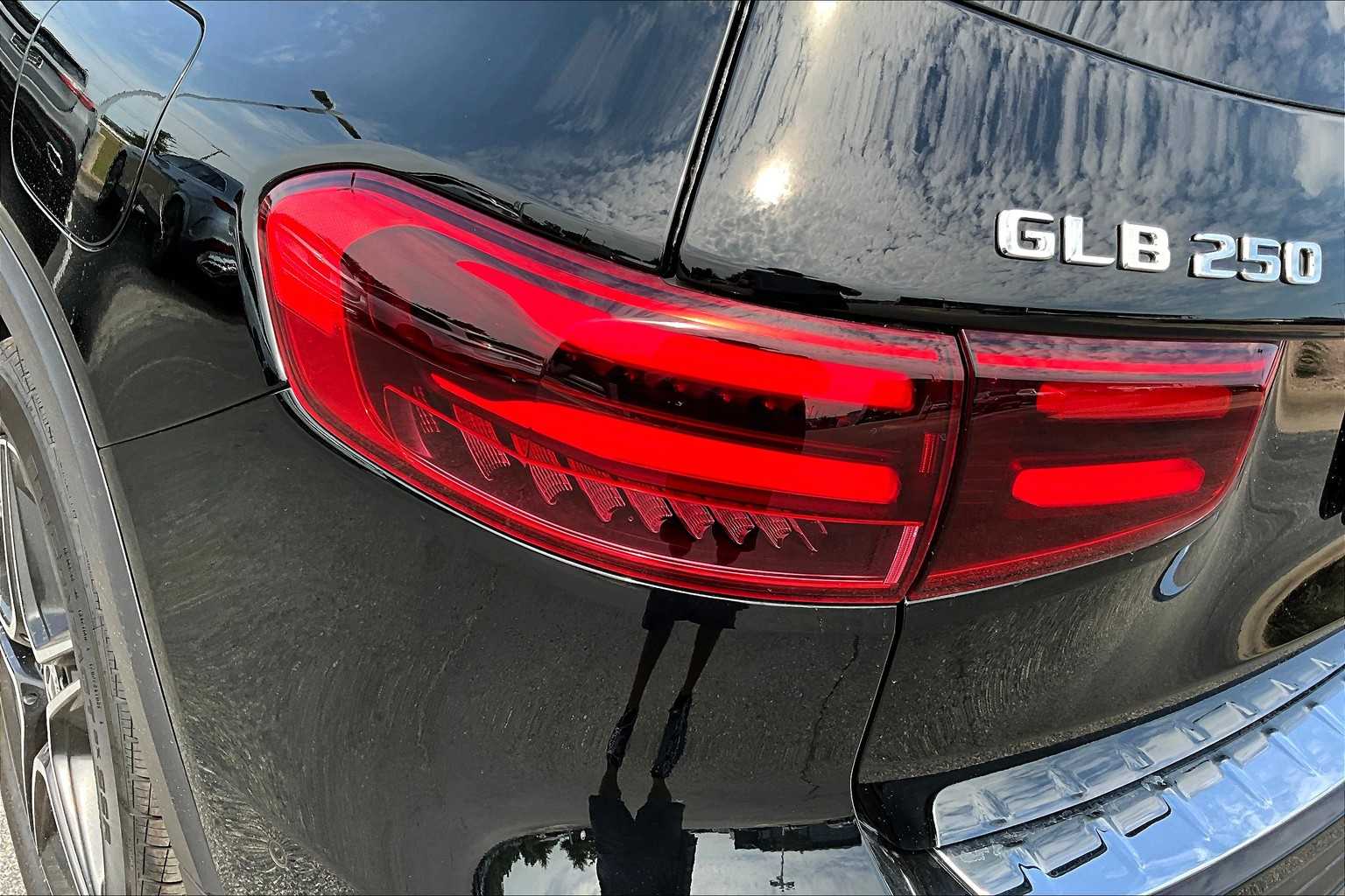 2025 Mercedes Benz GLB 250 4MATIC photo 27