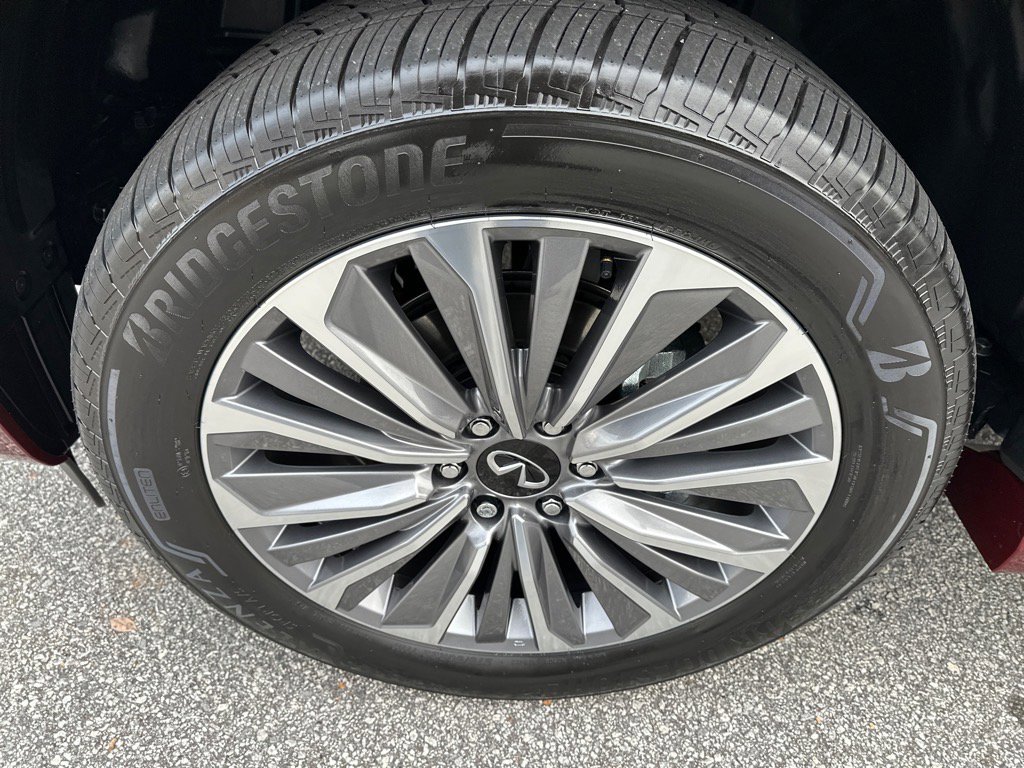 2025 Infiniti QX80 Sensory photo 10