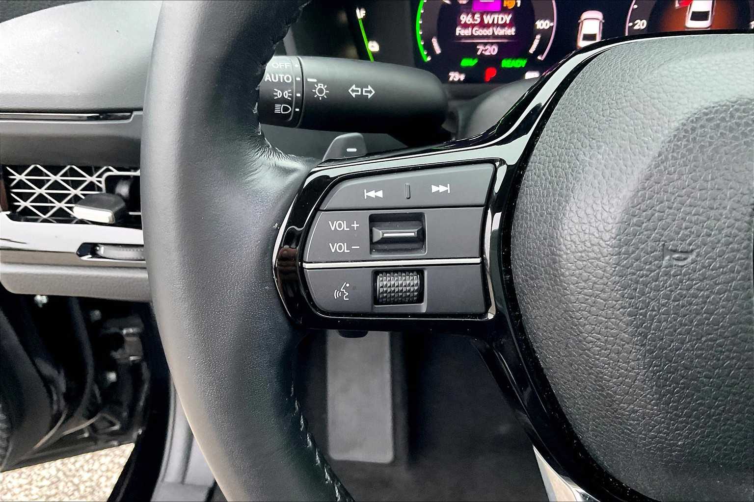2023 Honda Accord Hybrid Touring photo 21