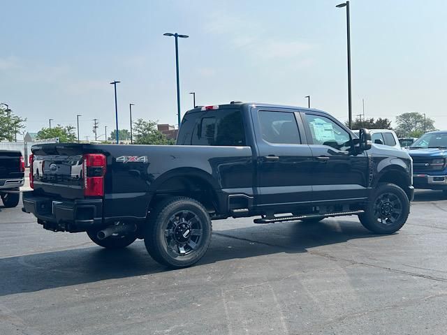 2025 Ford F-250 XL photo 10
