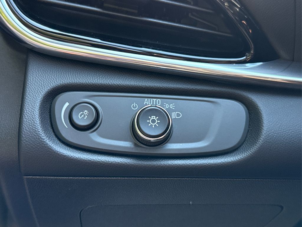 2016 Chevrolet Volt Premier photo 21