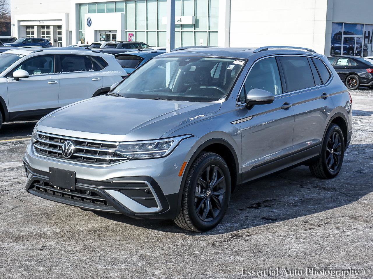 2024 VOLKSWAGEN TIGUAN - Image 2