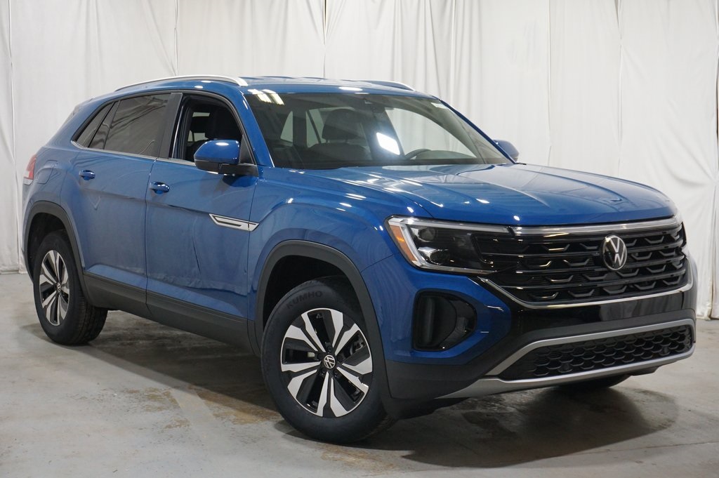 2025 Volkswagen Atlas Cross Sport SE photo 3