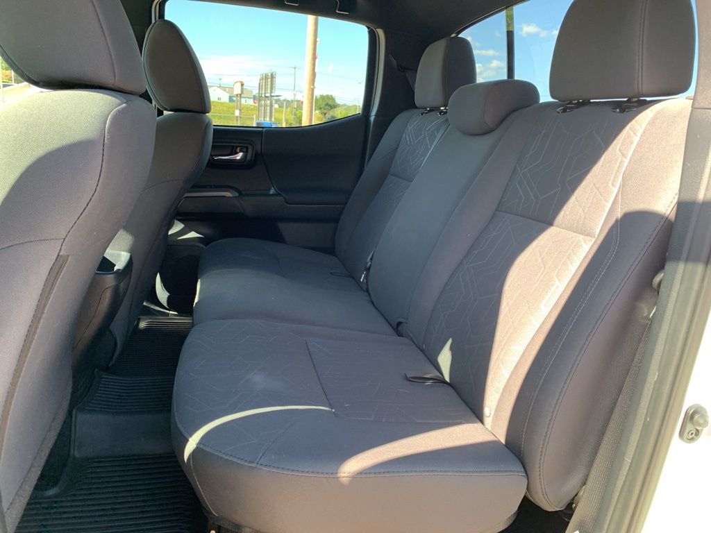 2017 Toyota Tacoma TRD Sport 4x4 Double Cab photo 11