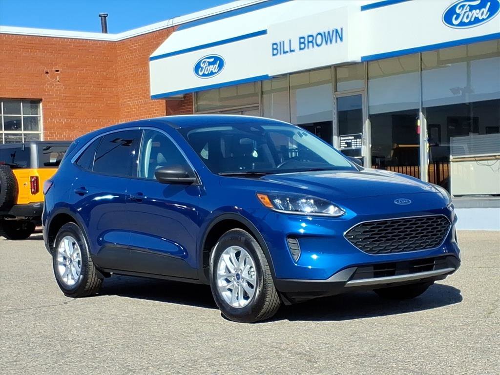 2022 Ford Escape SE's photo