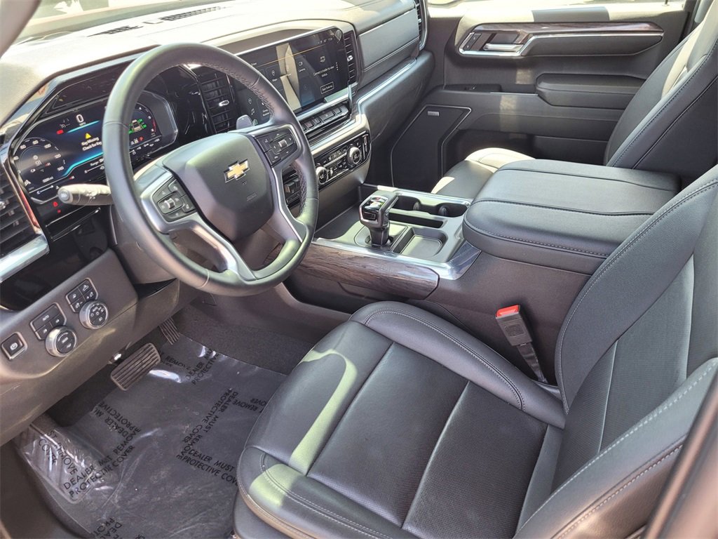 2023 Chevrolet Silverado 1500 LTZ photo 11