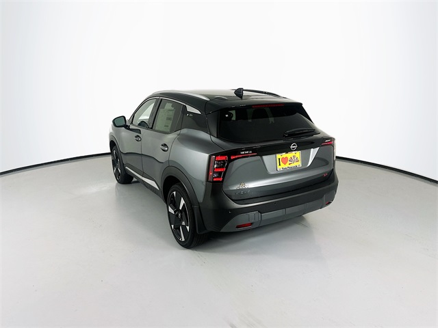 2025 Nissan Kicks SR photo 6