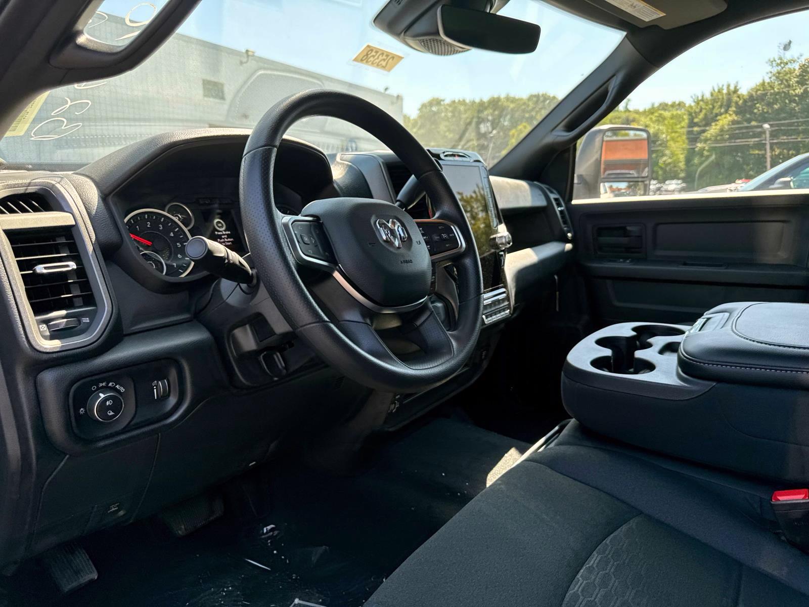2025 Ram 2500 Tradesman photo 6