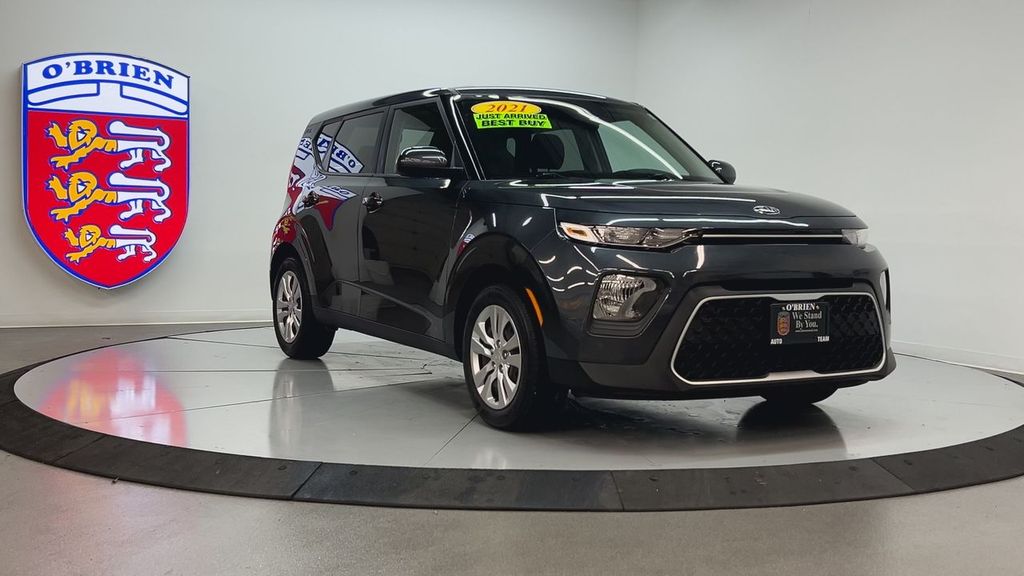 Used 2021 Kia Soul LX with VIN KNDJ23AU8M7789772 for sale in Normal, IL