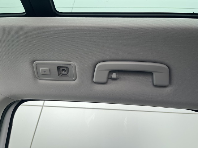 2025 Volkswagen Taos SE photo 45