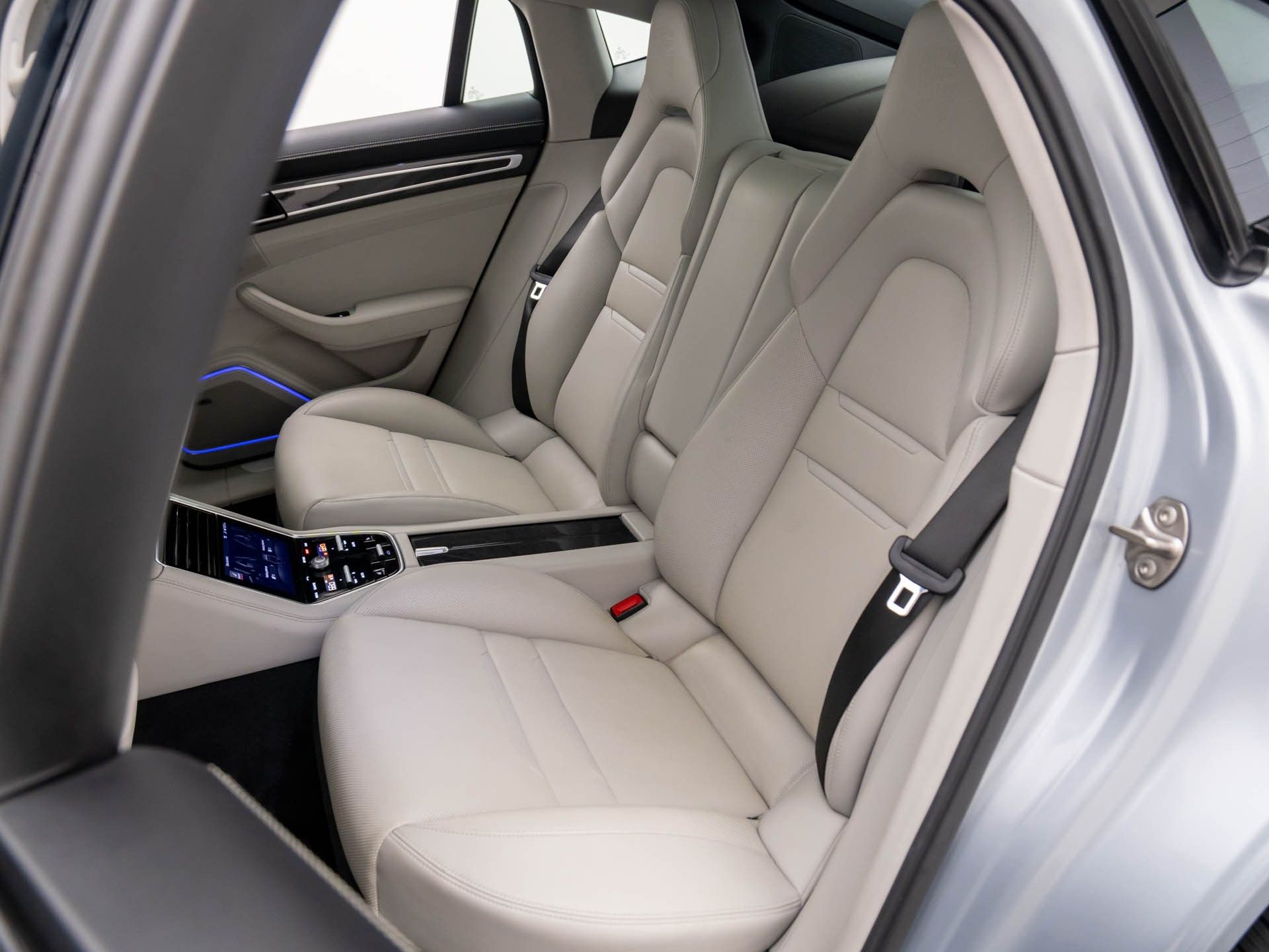 2020 Porsche Panamera 4 photo 17