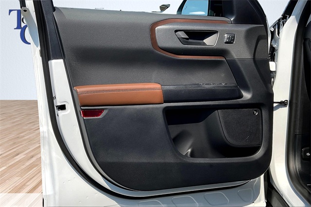 2025 Ford Bronco Sport Outer Banks photo 18