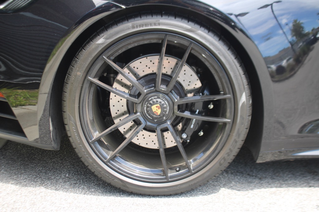 2023 Porsche 911 Targa 4 GTS photo 16
