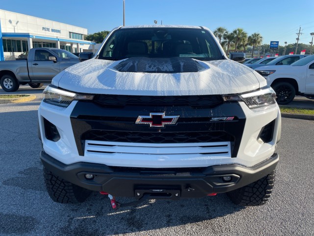 2025 Chevrolet Colorado ZR2 photo 2